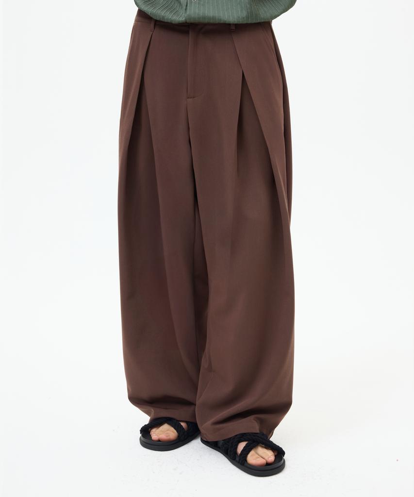 TRILLION Front V-Tuck Wide Slacks [Brown]