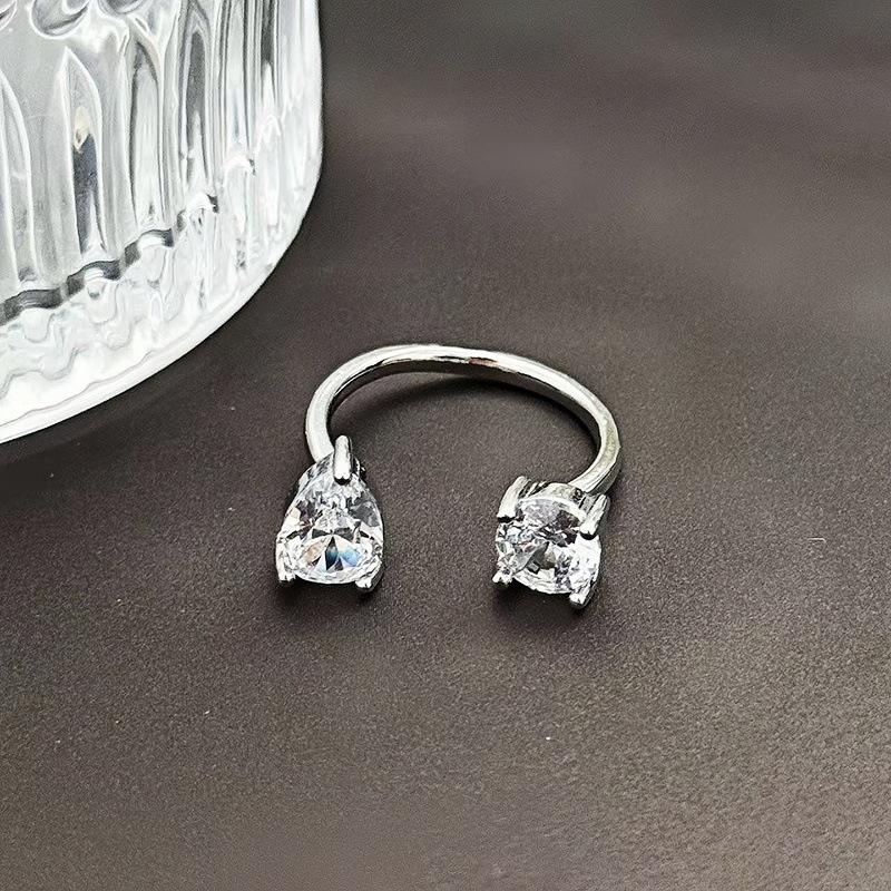 Hvězdný svit na konečku prstu~ Explozivní dvouhlavý zirkonový prsten Dámský niche design Lehký luxusní kloubový prsten Pokročilý pocit Stohovací prsten