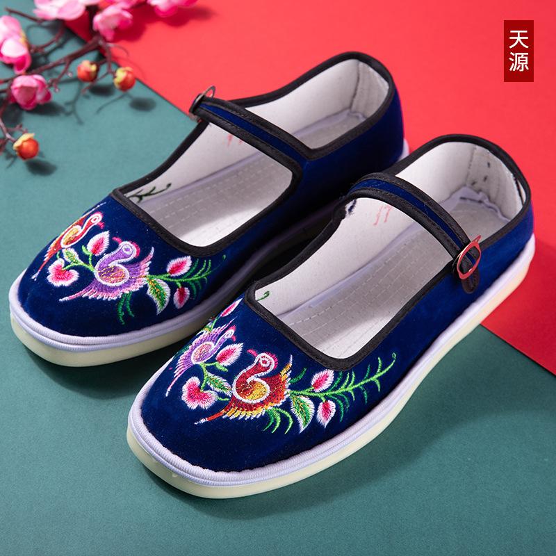 Shoes Old Beijing Cloth Shoes Female Embroidery Shoes One Strap Non-slip Granny Shoes Mom Shoes Dance Shoes