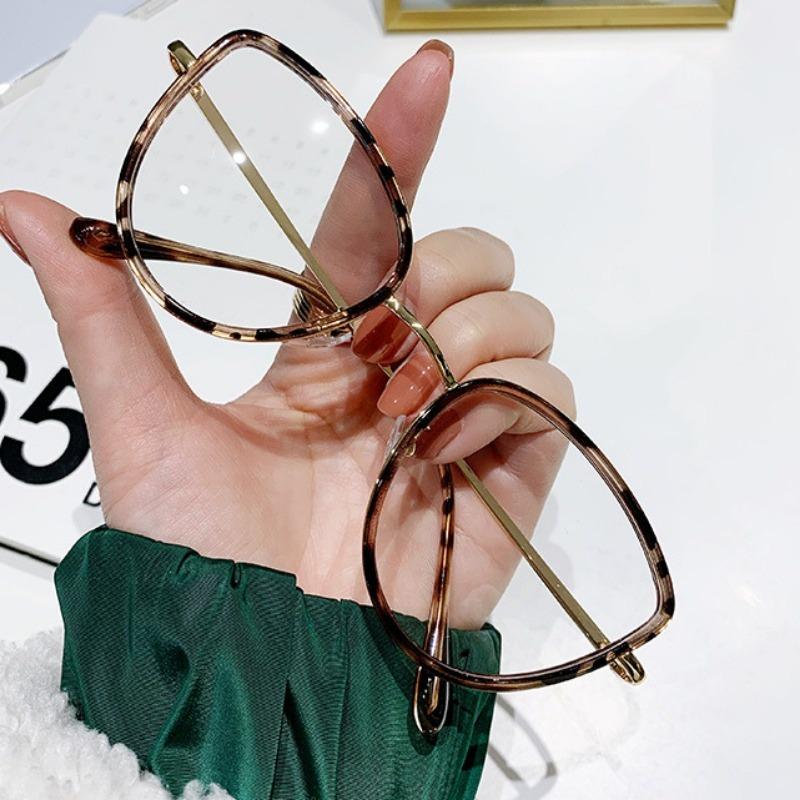 Nouvelles Lunettes de Vue Mode Œil de Chat pour Femmes Anti Lumière Bleue Lunettes Anti-Radiation de Marque Importée Haute Qualité / Verres Remplaçables