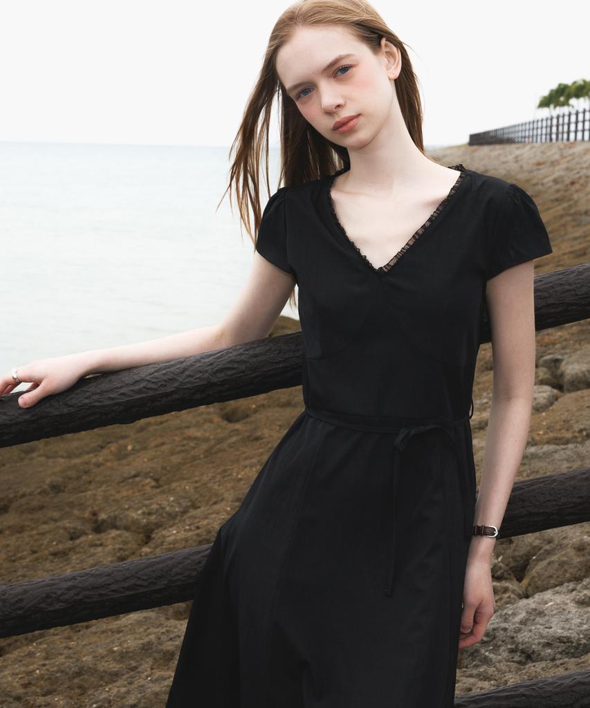Dehebe V-Neck Flare Dress [Black]