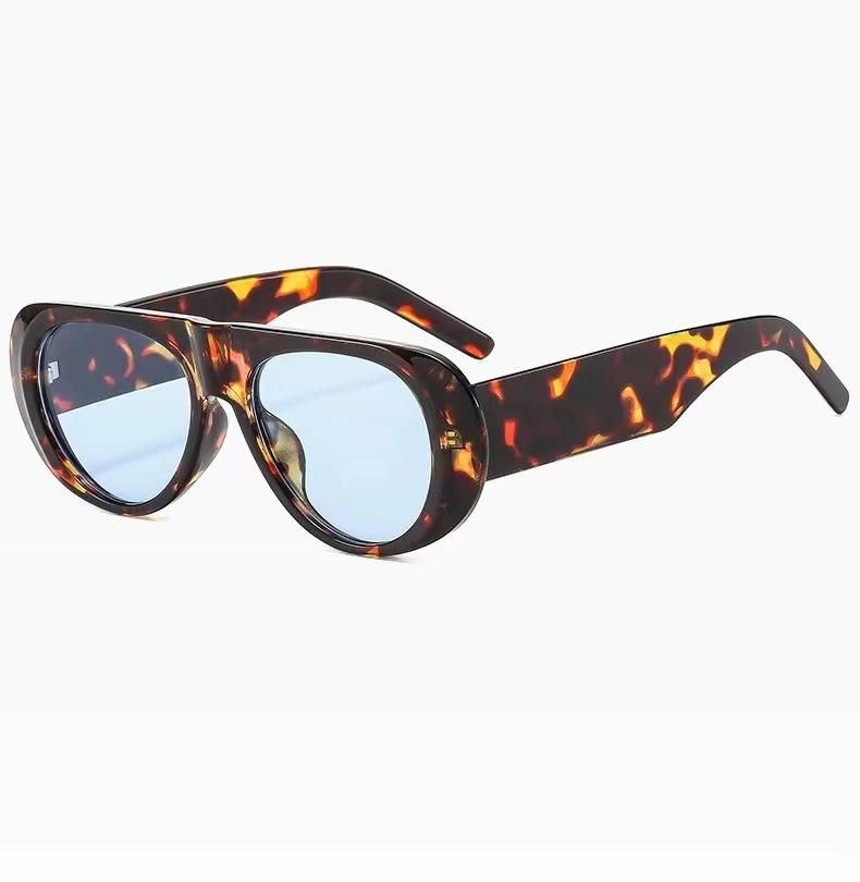 Trendy Women's Oval Cat Eye Sun Glasses Retro Style Pilot Personalized Eyeglass Summer UV Protection Eyeglasses UV400 Protection Gafas De Sol
