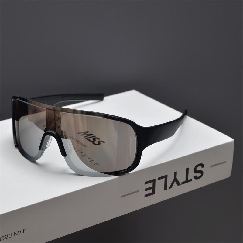 Neue Fahrradsonnenbrille UV400 Schutz für Damen Herren Sportbrille Rennrad MTB Mountainbike Brillen Gafas De Sol