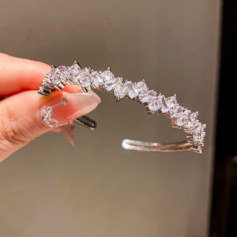 Geometric Zirconia Open Bangle Bracelet For Fashionable Everyday Wear