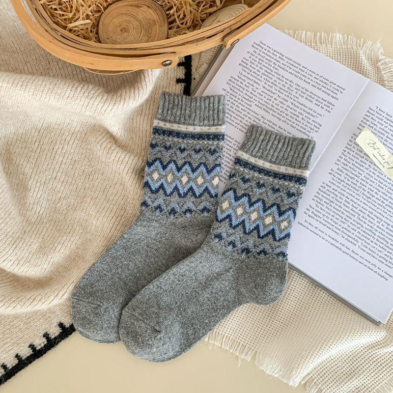 Women's Retro Fair Isle Wool Socks - Mid-Calf, Thick, Warm Autumn/Winter Style, Japanese Literary Design
