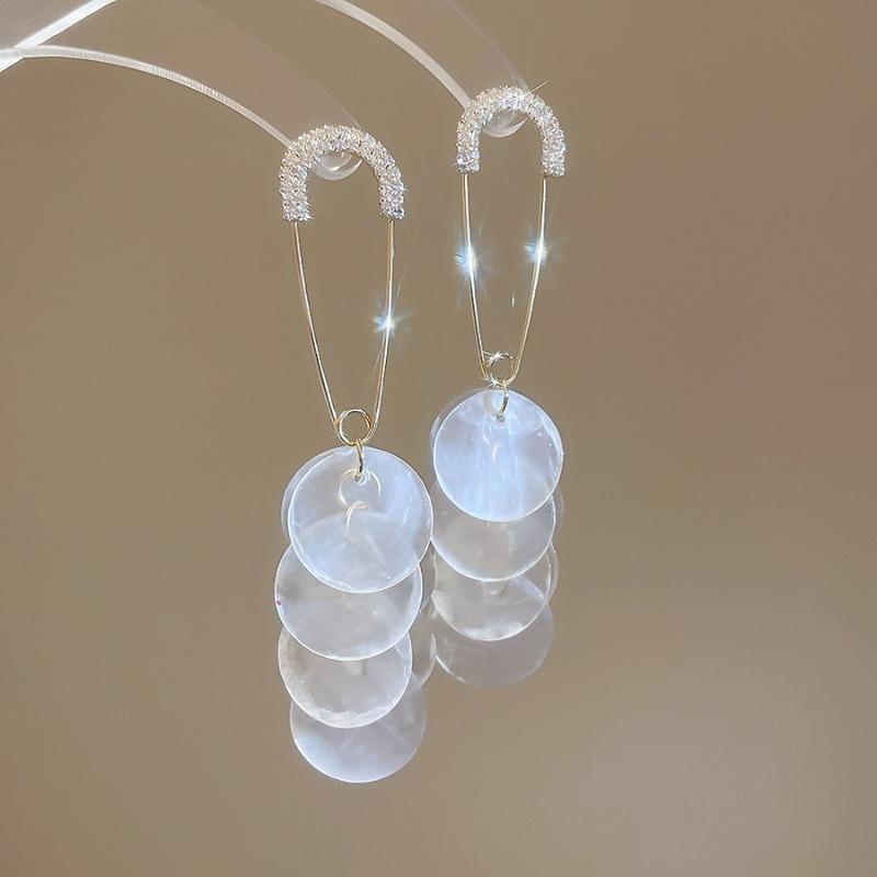 Silver Needle Round Shell Fringed Earrings Seaside Vacation Style Temperament Earrings Fashion High Sense Versatile Earrings Wholesale