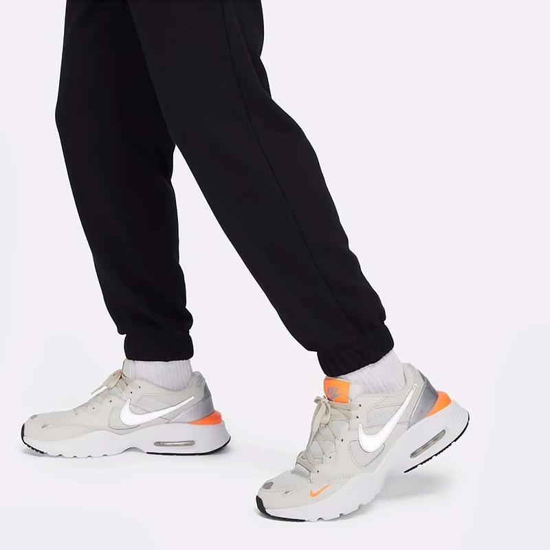 Nike კონტრასტული ლოგოს დიზაინი საშუალო წელის შესაკრავით ნაქსოვი სპორტული შარვალი მამაკაცებისთვის შავი HF1114-010