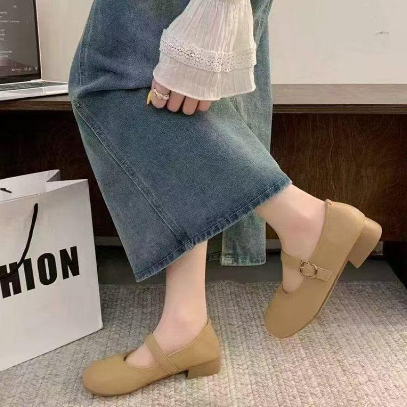 Huge Soft and Easy To Wear Single Shoes Women's Spring and Autumn Round Head Square Buckle Women's Shoes Inner Height Increase Beige Mary Jane Shoes