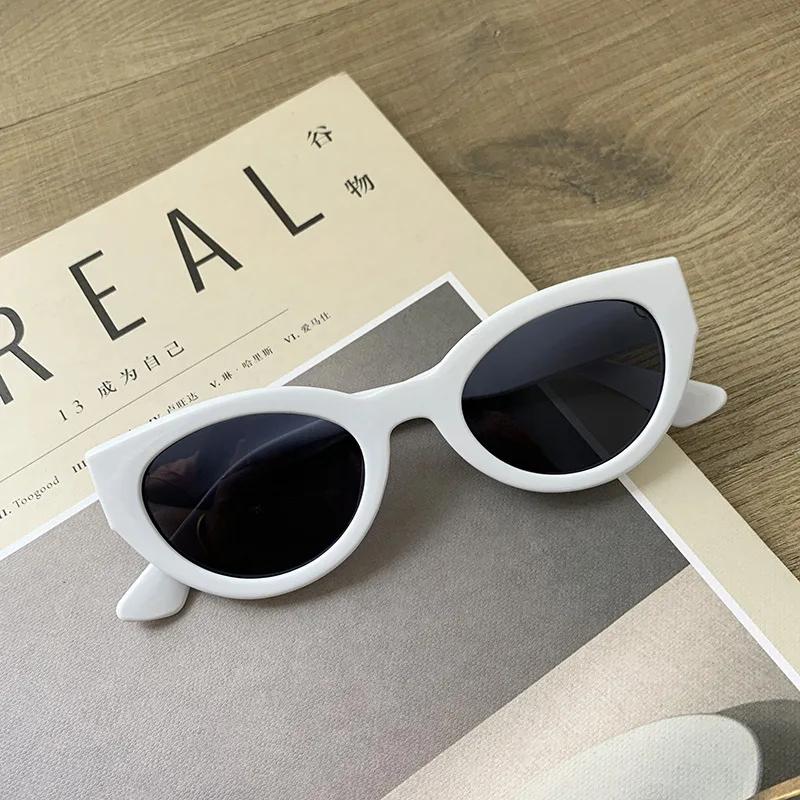 Classic Style Korean Women Sun Sunglasses Stylish Makaron Men Women Oval Glasses Cat-Eye Sun Glasses Eye Protection Eye Wear Oculo De Sol