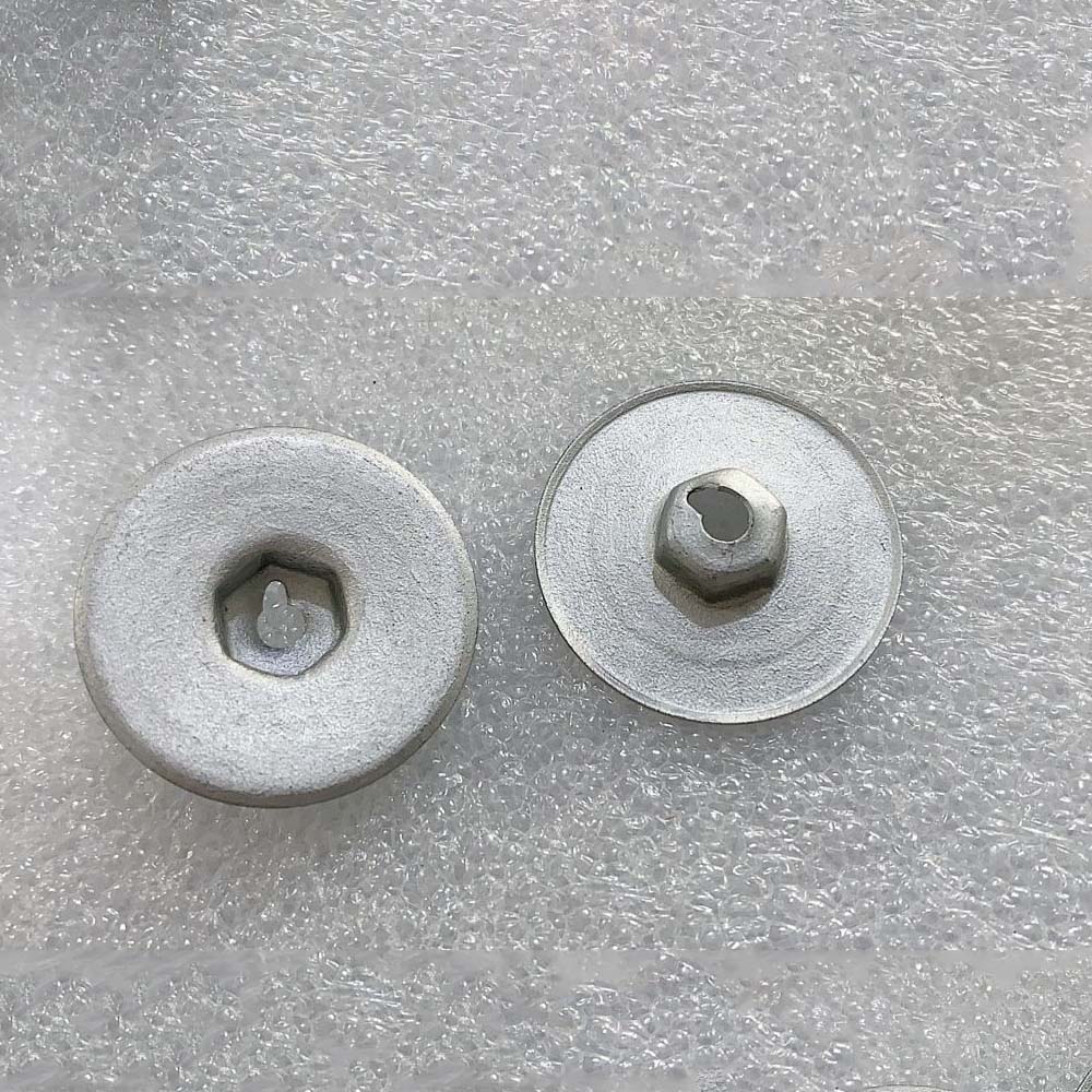 10 stuks 1382642 Moeren voor achterste wielkastbekleding en spatbord voor Ford
