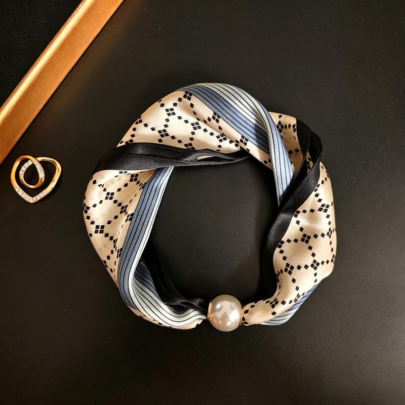 Écharpe en soie à boucle magnétique: Soie de mûrier luxueuse et polyvalente pour la protection du cou des femmes au printemps/été