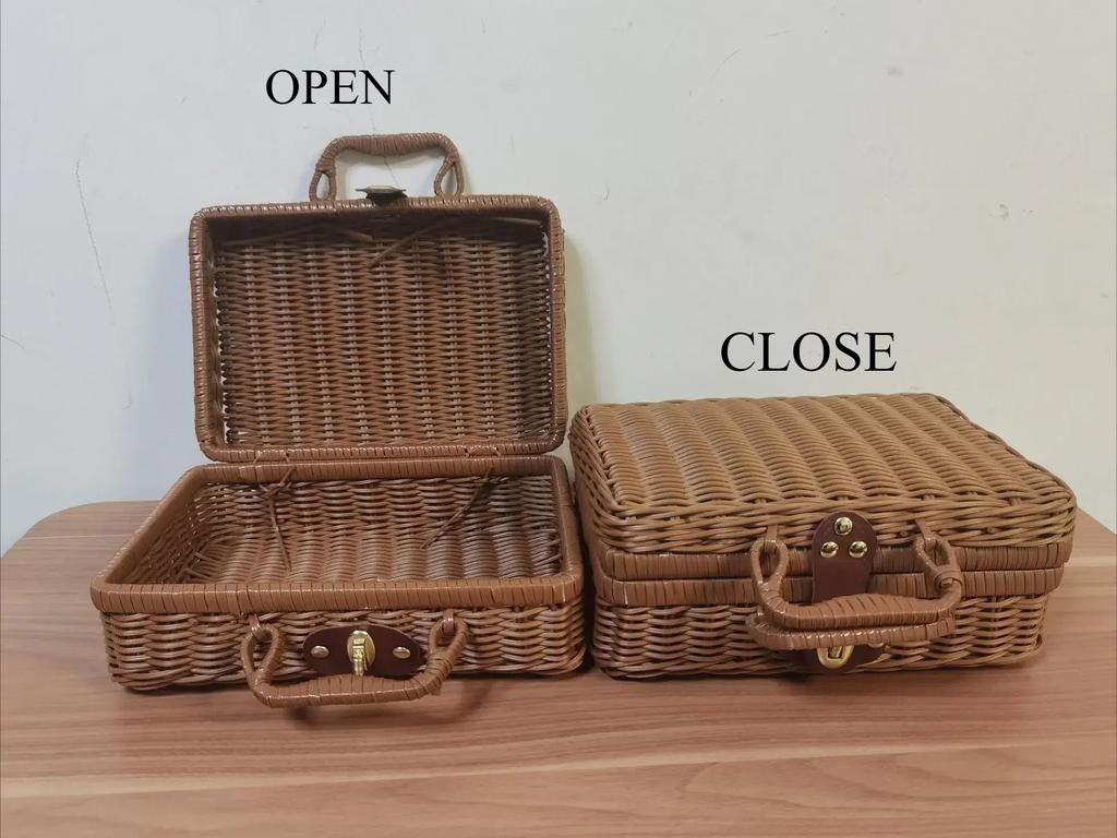 Retro wiklinowa walizka Vintage koszyk piknikowy z PP Rattan z uchwytem Organizer na kosmetyki Pudełko na prezent Walizka podróżna Pojemnik pleciony