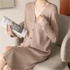 Lockere lässige gerade Strickjacke Unterziehpullover lang V-Ausschnitt Mode Herbst und Winter mit Strickkleid mit Mantel