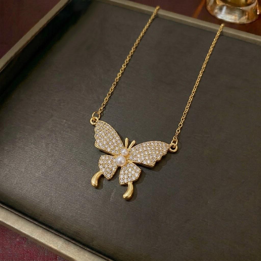 Women's Butterfly Zirconia Clavicle Necklace: Elegant, Fashionable, Titanium Steel Jewelry