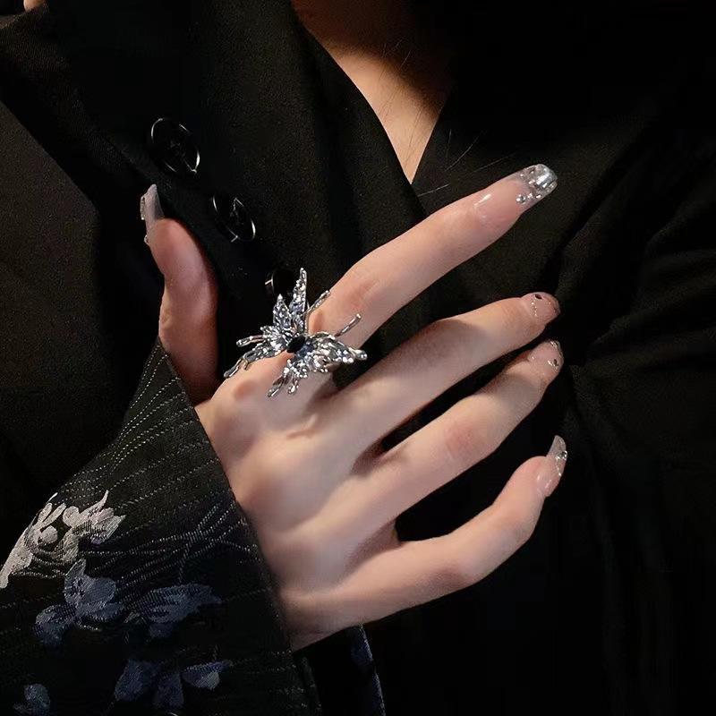 New Sliver Color Cubic Zirconia Snake Ring for Women Open Adjustable CZ Finger Rings Party Wedding Statement Jewelry