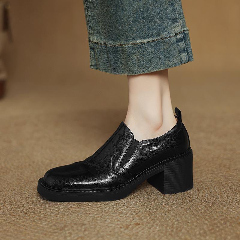 Fashion 2025 New Spring Genuine Leather Women Shoes Round Toe Women Pumps Brogue Designs Shoes for Women High Heel Loafers Ladies Shoes