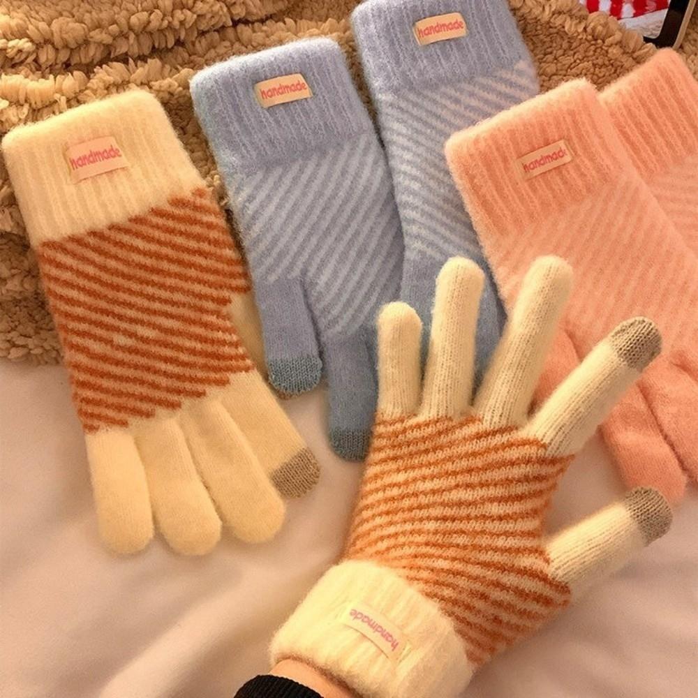 Polyester Fuzzy Striped Knitted Gloves One Size Thick Fleece Lined Gloves For Student