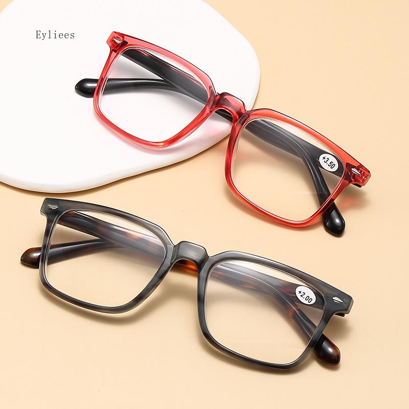 Unisex Round Reading Glasses Women Men Retro Rivet Presbyopia Eyeglasses with Diopter +1.0 +2.0 +4.0 Gafas Hombre