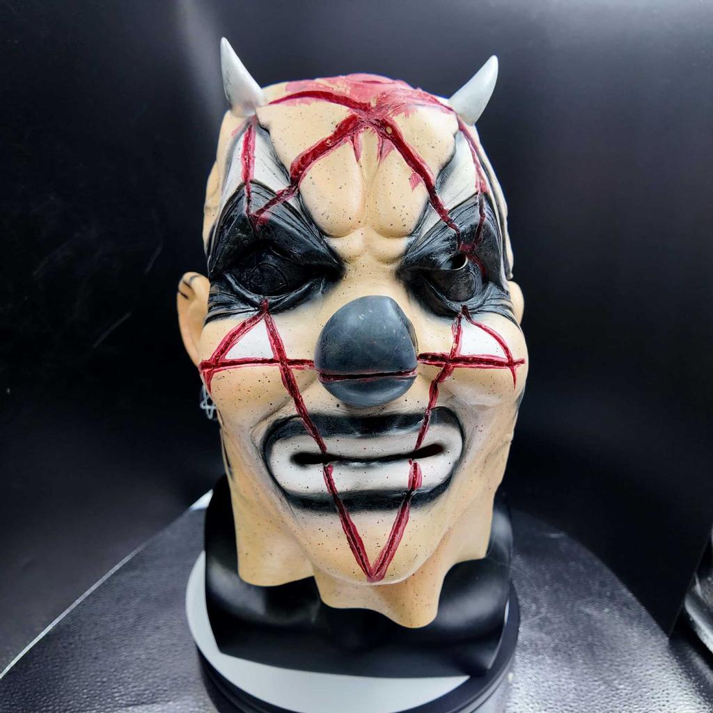 Free labeling and quality inspection for film and television costume performance knot masks and headgear