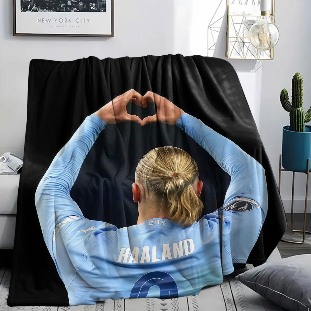 Flanelová deka s potlačou Erlinga Haalanda, mäkká prikrývka do spálne alebo na pohovku, prateľná, suvenír pre futbalového fanúšika, skvelý darček.