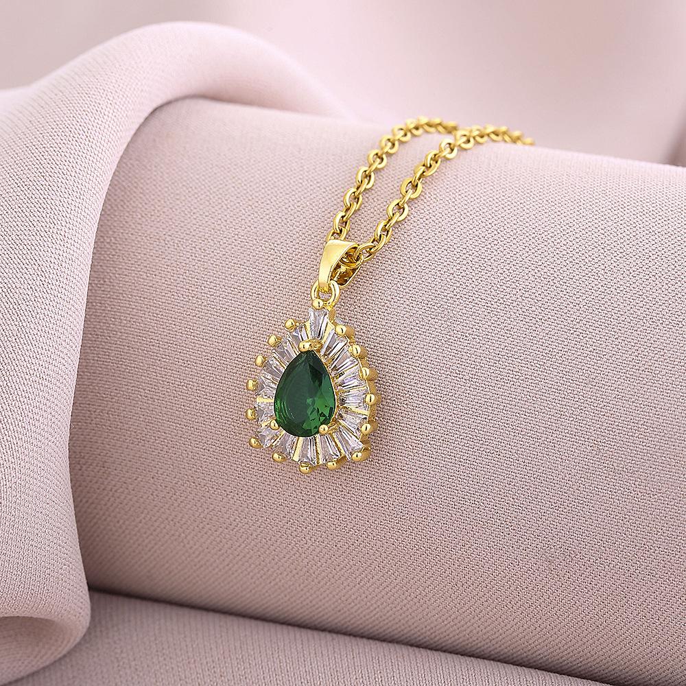 Halskette mit Smaragd-Anhänger für Damen, für Mädchen, hohes Gefühl, leichte Luxus-Minderheits-Schlüsselbeinkette, Halskette, Choker