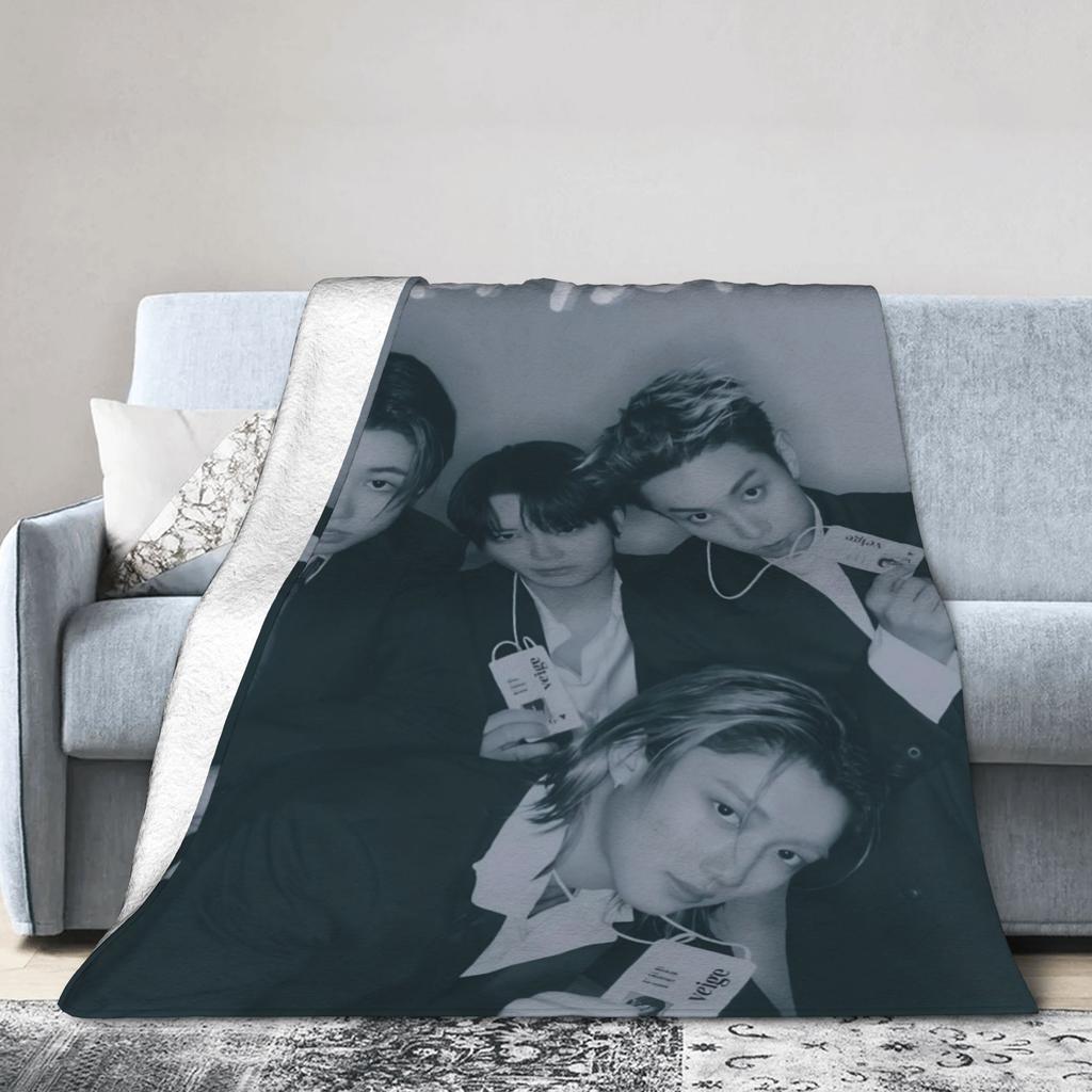 Kpop Group Lngshot Fashion Blanket Super Soft Warm Throw Fashion Blankets for Sofa Multi-size Bedspread