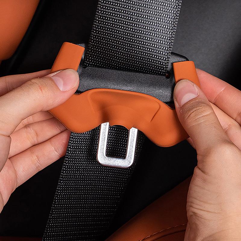 2 ks Kryt spony bezpečnostného pásu Protiškrabaniu Gumený Chránič spony autosedačky Klip Ochranný kryt Univerzálny Pre SUV Sedan