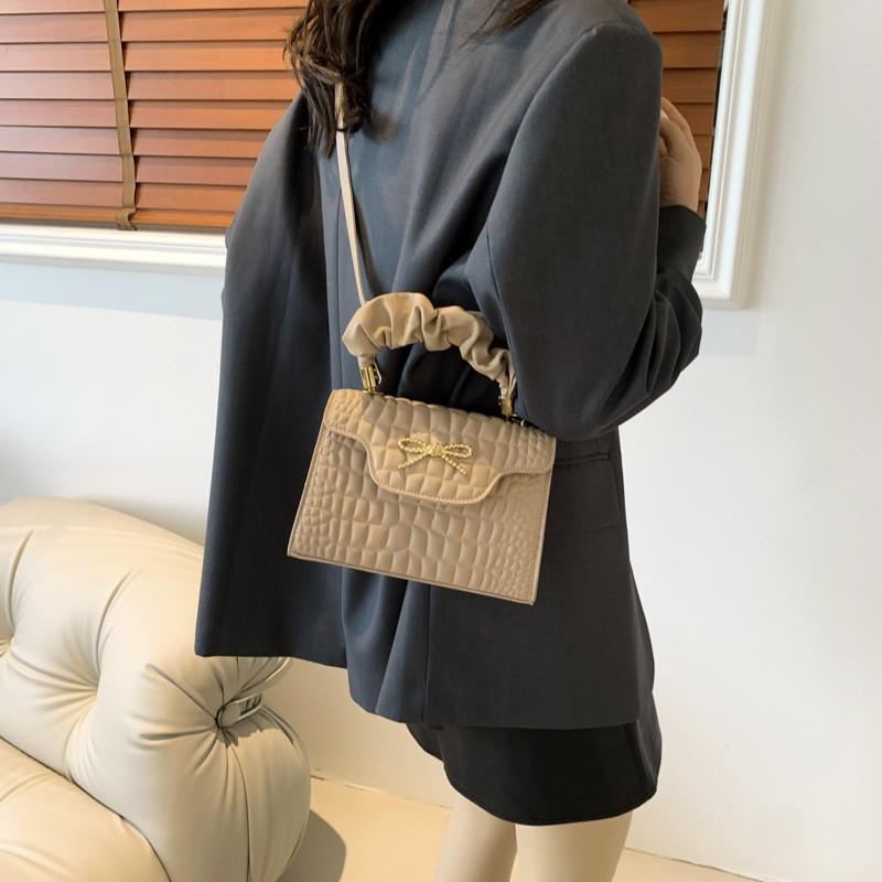 Street Style PU Kleine Quadratische Tasche Mit Klappe Für Den Täglichen Gebrauch