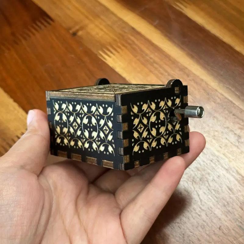 Vintage Hand-Cranked Wood Music Box, Intricate Carvings, Mechanical Operation, with No Electricity Needed, for New Year and Birthday Gifts