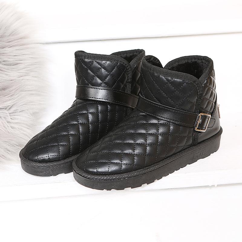 Dikke pluche winterwarme laarzen voor dames Antislip waterdichte snowboots Vrouw platte hakken Warme katoenen gewatteerde schoenen