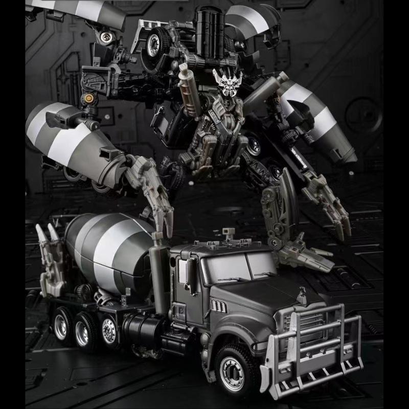8 IN 1 Transformation Devastator Robot Car Playthings Anime Action Figures Classic Engineering Vehicle Model Boys H6001-8C