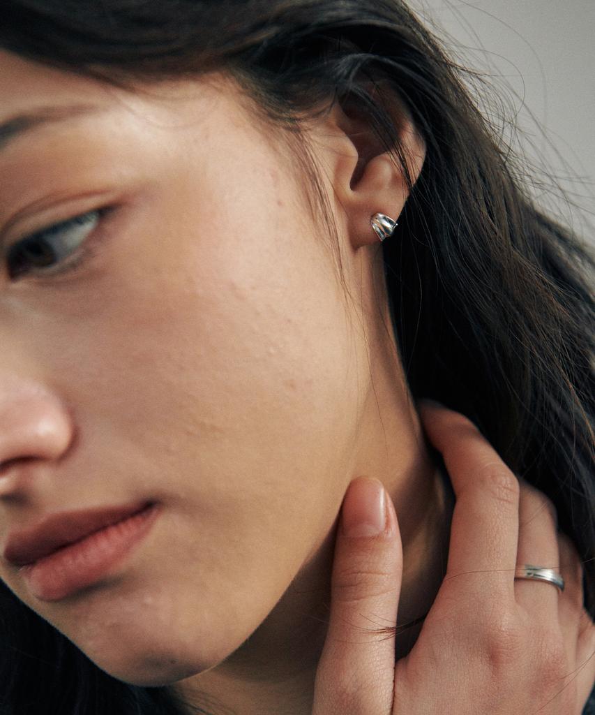 Verte [925 Silver] Deux.Silver.201 / Mini Cote Earring (Silver)