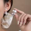 Zwei Perlenstecker Ohrringe Damenmode Einzigartiges Nischen-Design Niedlich Sinn Farbe Trojanisches Pferd Ohrringe