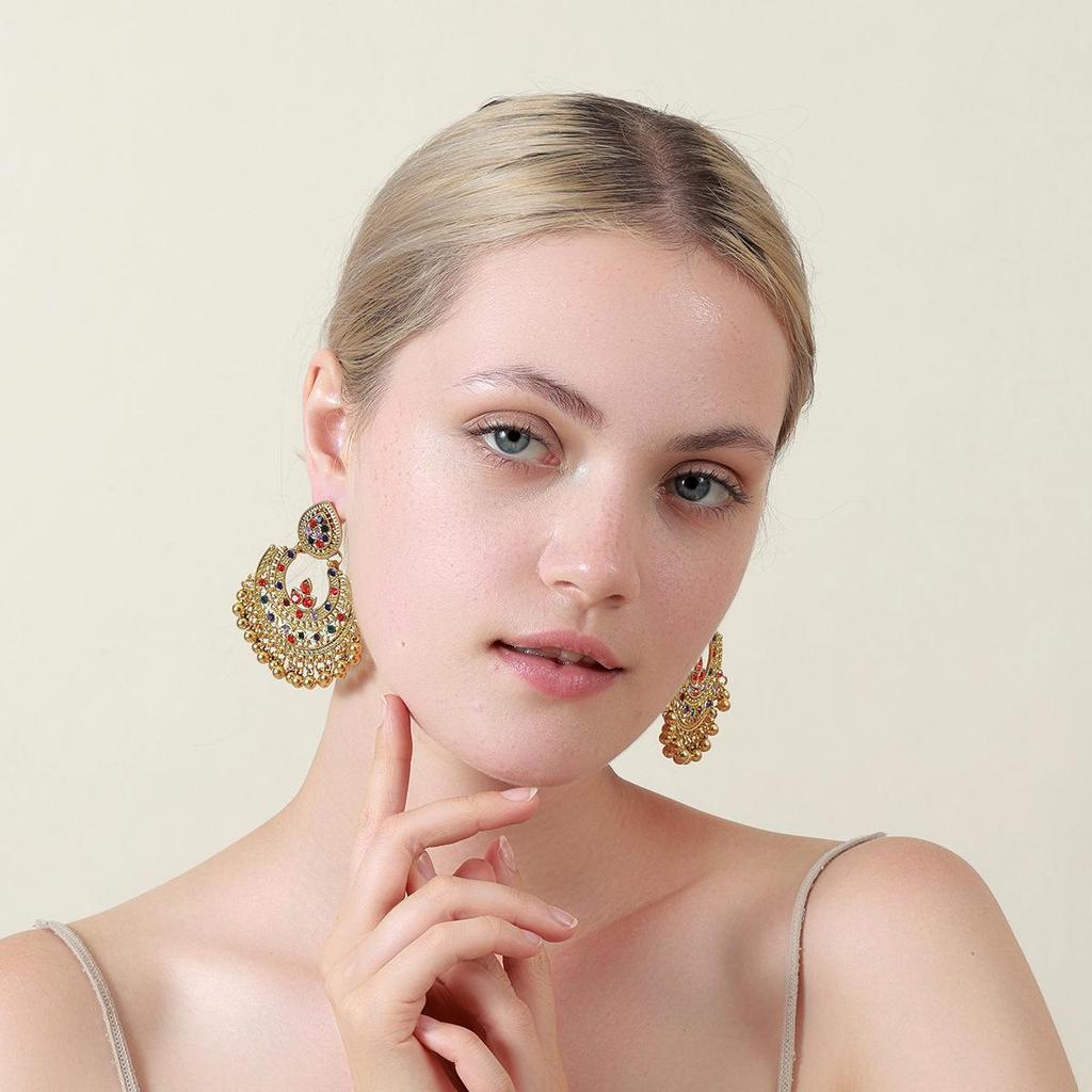 Retro Ethnic Alloy Pendant Earrings with Unique Niche Design