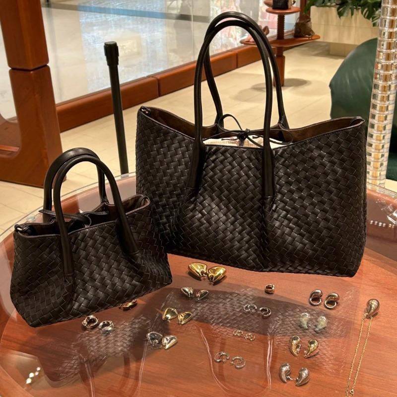 Small Tote Cowhide Hand-woven Bag Removable Shoulder Strap for Double-sided Use