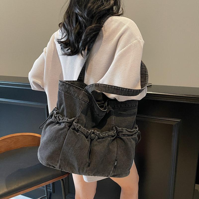Large Capacity Denim Canvas Tote Bag Women's 2025 New Summer Leisure Shoulder Bag Pleated College Student Class Bag
