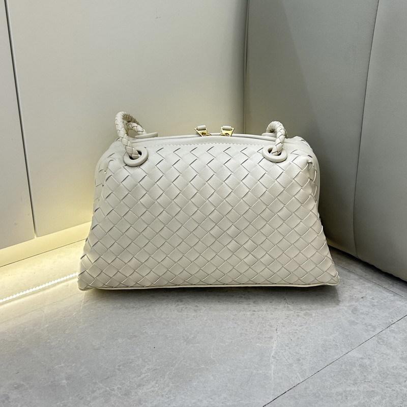 New Leather Hand-woven Bag, High-end Handbag, Pillow Bag, Small Square Bag, Shoulder Messenger Bag, Women's Bag.
