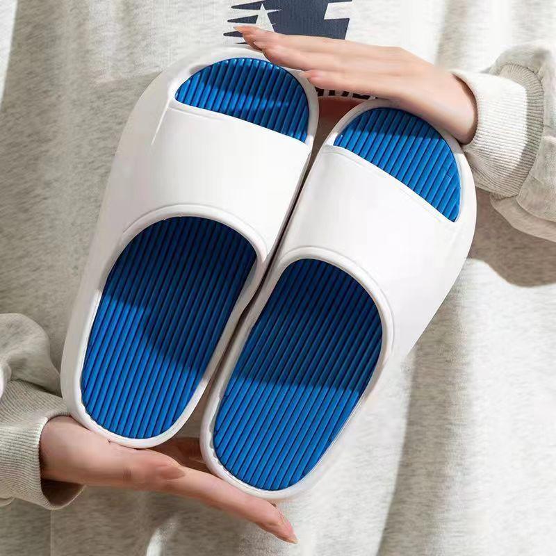 2025 New Non-Slip Slippers Women Men EVA Comfortable Cloud Slides Summer Solid Color House Shoes Casual Platform Flip Flops