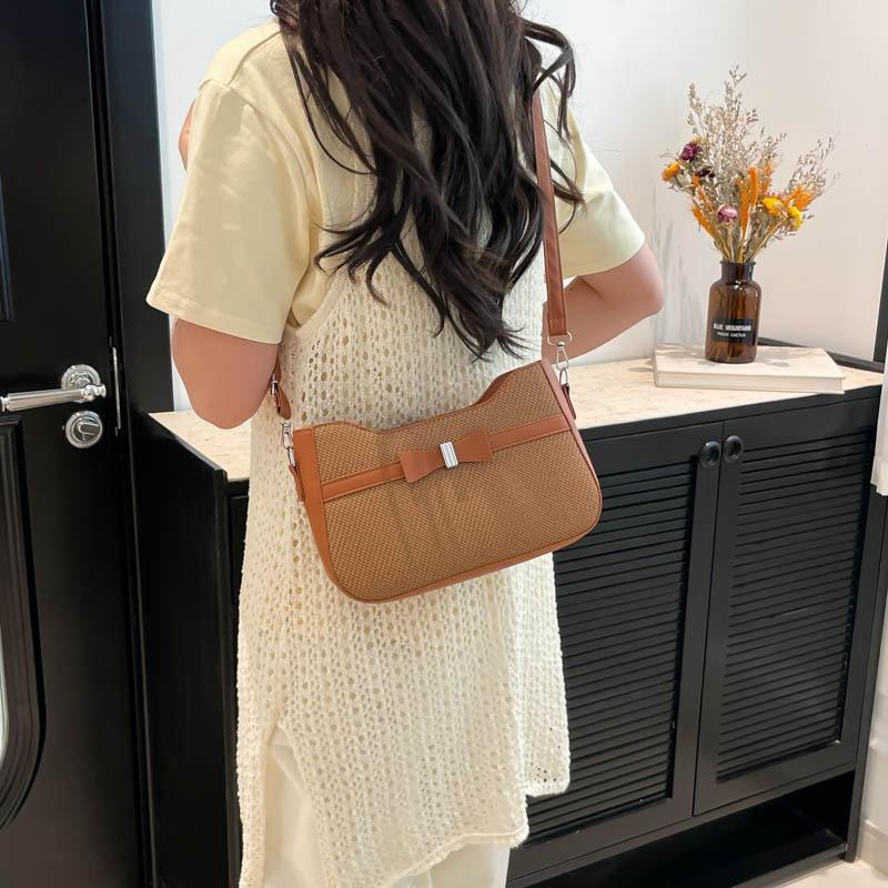 Nieuwe mooie tas nieuwe trend eenvoudige en veelzijdige schouder messenger tas voor woon-werkverkeer textuur onderarm damestas