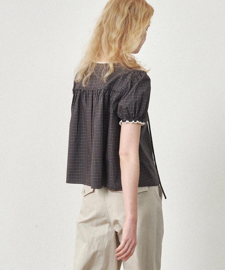 OSTKAKA Pintuck Lace Blouse Gray Check