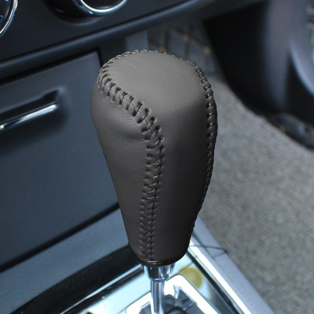 Colliers de levier de vitesse de voiture AT Couvre-tête de pommeau de levier de vitesse intérieur en cuir Accessoires résistants à l'usure compatibles pour RAV4 2014-2019