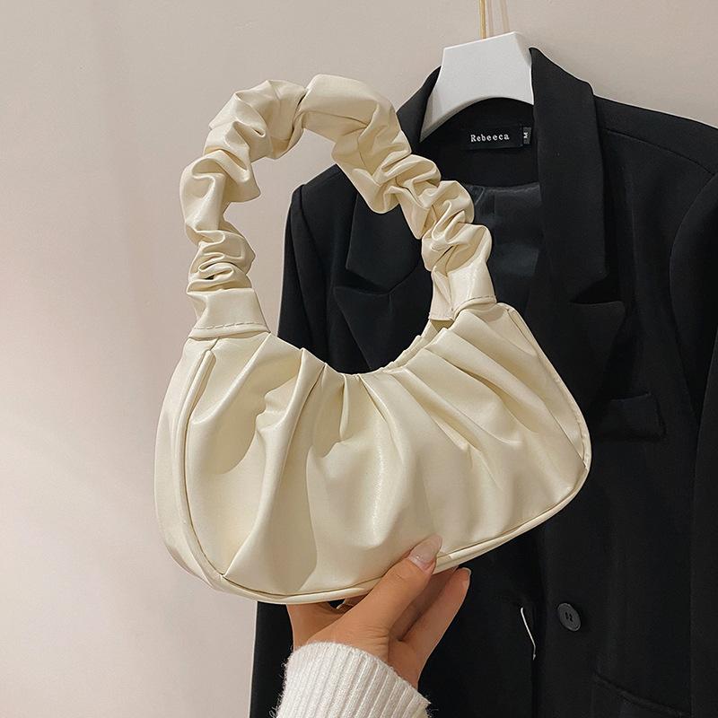 Nieuwe Zomer Geplooide Wolken Dames Handtas PU Leer Casual Schoudertas Geschikt voor Reizen en Dagelijks Gebruik (Knoedel Ontwerp)