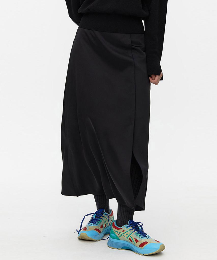 Awi Interlocked Satin Skirt_Black