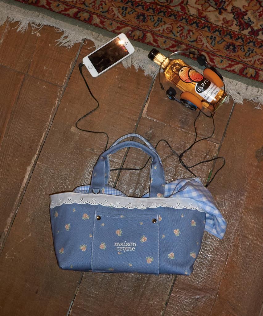 Maison Creme Floral Lace Tote Bag_Cloudy Blue