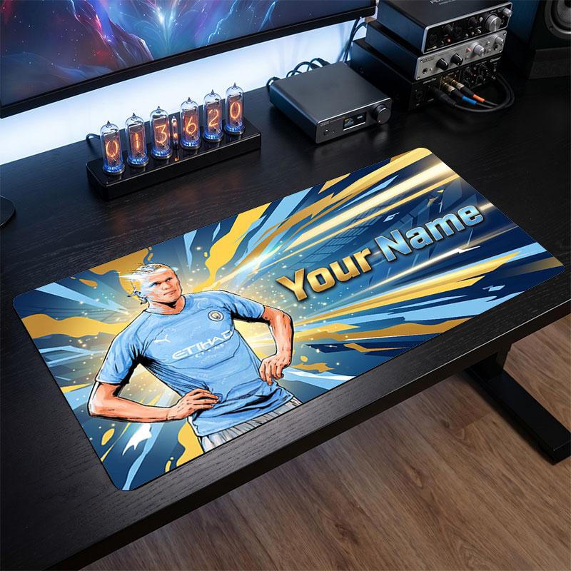 Erling Haaland Custom Grote Muismat, Gepersonaliseerde Naam Tekst Print, Voetbal Logo Antislip Bureau Mat Gaming Cadeau