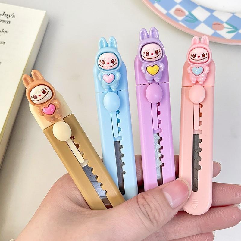 Custom Cute Cartoon Bear Utility Knife for Paper Cutting and Unboxing - Ideal for Students and Offices