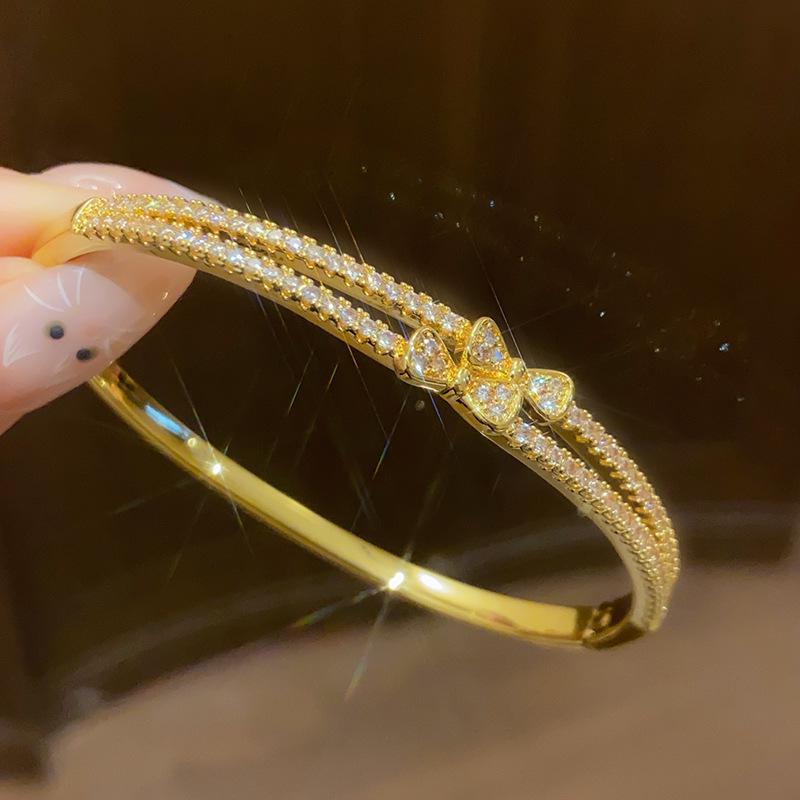 18K Goud Verguld Zirkonia Strik Dubbele Laag Armband - Koreaanse Stijl Veelzijdige Armband met High-End Niche Ontwerp