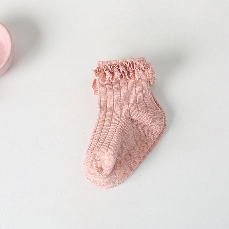 Schattige Babymeisjes Sokken Kant Ruche Baby Korte Sokken Effen Kleur Antislip Rubberen Zolen Kindersokken