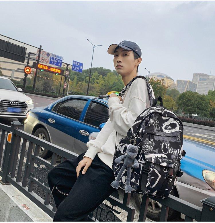 Backpack Men's High-Capacity Graffiti Backpack Casual Student Schoolbag
