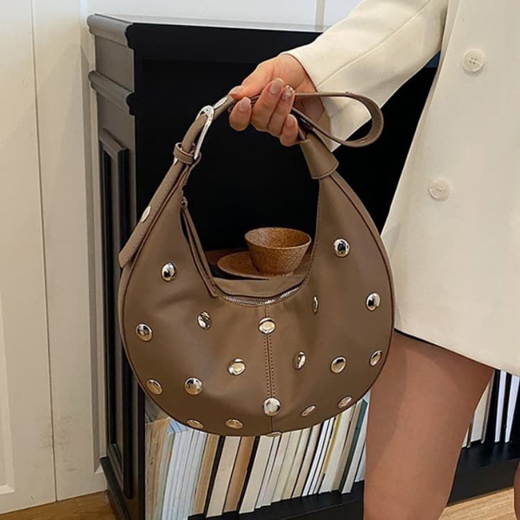 Rivet crescent armpit bag shoulder women's bag